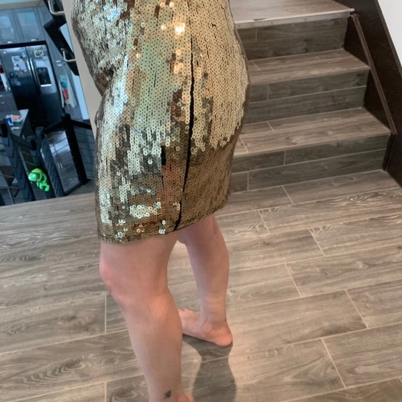 ‼️SOLD‼️ Lulus Gold Sequin Dress - Picture 5 of 5